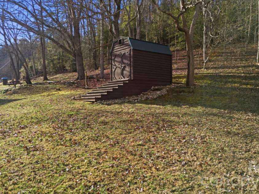 504 Greens Creek Road, Sylva, NC 28779.  MLS# CAR4346934, YatesRealty ID 9289. 