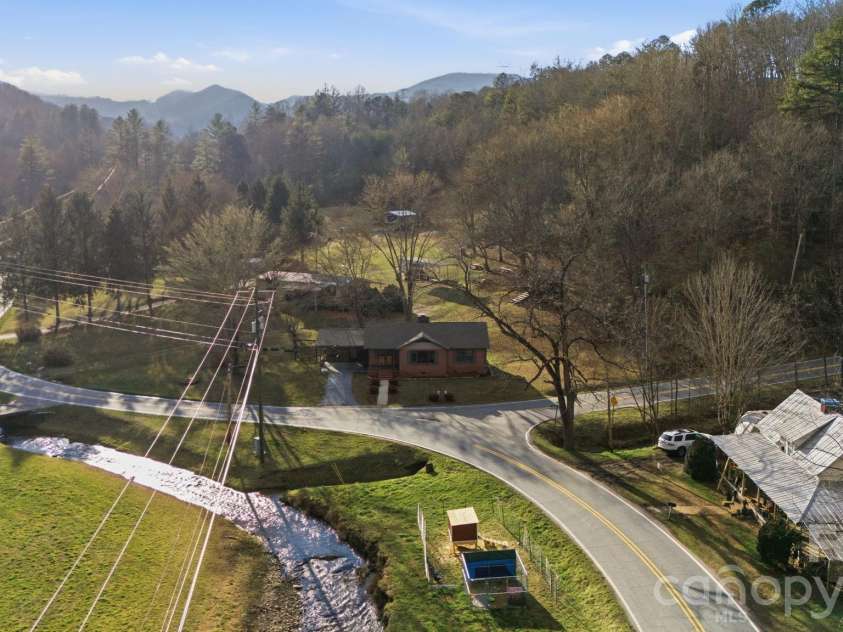 504 Greens Creek Road, Sylva, NC 28779.  MLS# CAR4346934, YatesRealty ID 9289. 