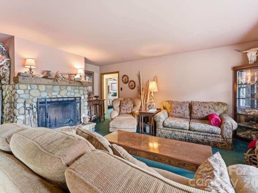 504 Greens Creek Road, Sylva, NC 28779.  MLS# CAR4346934, YatesRealty ID 9289. 