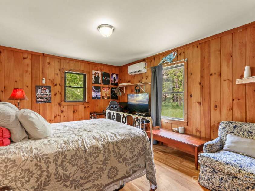 1925 Green Hill Road, Blowing Rock, NC 28605.  MLS# CAR4257812, YatesRealty ID 929. 