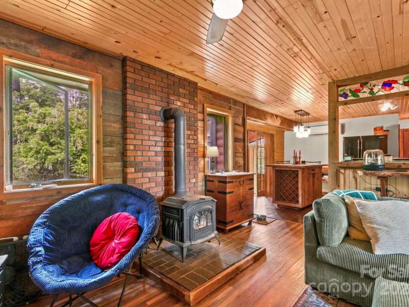 1925 Green Hill Road, Blowing Rock, NC 28605.  MLS# CAR4257812, YatesRealty ID 929. 