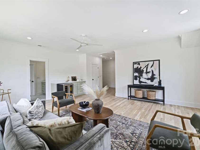 5010 Ohm Lane, Charlotte, NC 28270.  MLS# CAR4306618, YatesRealty ID 929. Bonus room w beverage fridge and sink