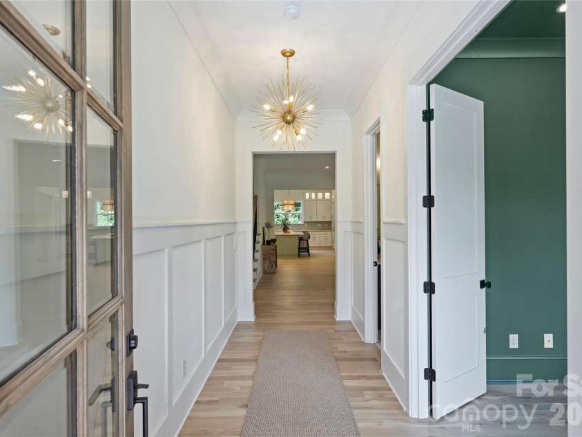 5010 Ohm Lane, Charlotte, NC 28270.  MLS# CAR4306618, YatesRealty ID 929. Entry