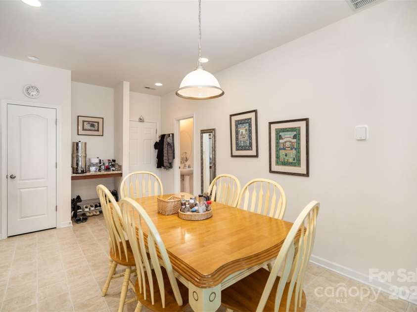 14423 Glendon Hall Lane, Charlotte, NC 28262.  MLS# CAR4201453, YatesRealty ID 9290. 
