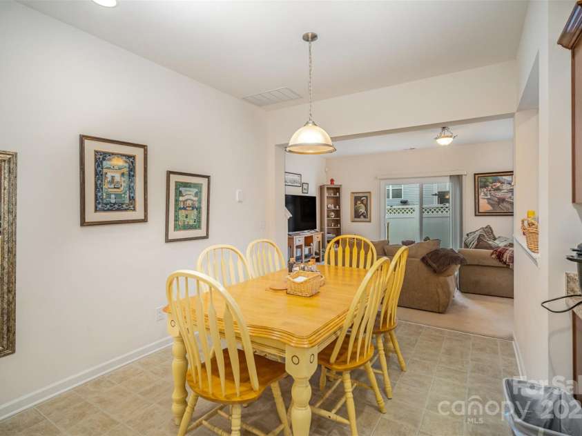 14423 Glendon Hall Lane, Charlotte, NC 28262.  MLS# CAR4201453, YatesRealty ID 9290. 