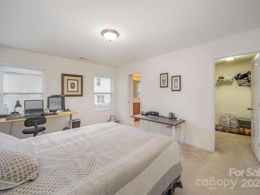 14423 Glendon Hall Lane, Charlotte, NC 28262.  MLS# CAR4201453, YatesRealty ID 9290. 