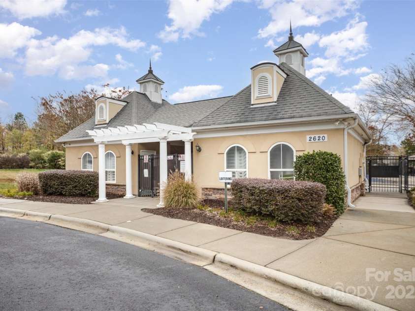 14423 Glendon Hall Lane, Charlotte, NC 28262.  MLS# CAR4201453, YatesRealty ID 9290. 