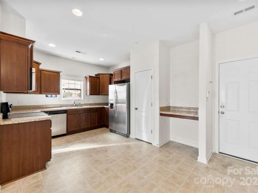 14423 Glendon Hall Lane, Charlotte, NC 28262.  MLS# CAR4201453, YatesRealty ID 9290. 