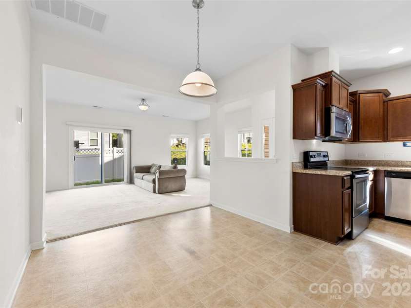 14423 Glendon Hall Lane, Charlotte, NC 28262.  MLS# CAR4201453, YatesRealty ID 9290. 