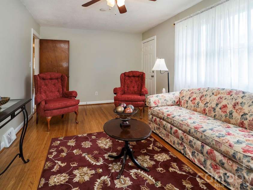 2700 Mount Pleasant Road, Mount Pleasant, NC 28124.  MLS# CAR4366497, YatesRealty ID 9290. Living room