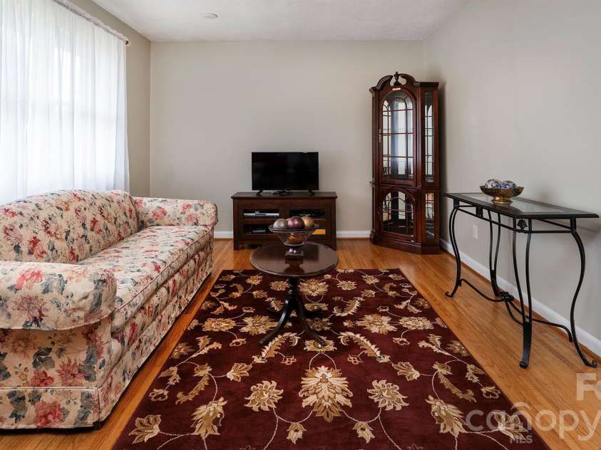 2700 Mount Pleasant Road, Mount Pleasant, NC 28124.  MLS# CAR4366497, YatesRealty ID 9290. Living room