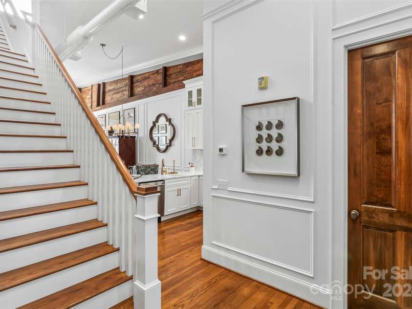 118 Union Street, Morganton, NC 28655.  MLS# CAR4193583, YatesRealty ID 9292. 