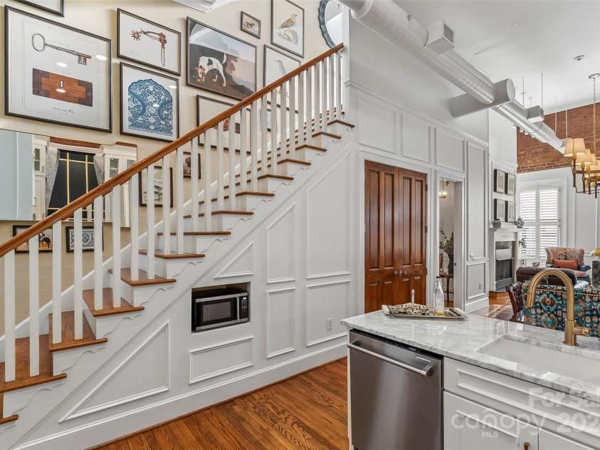 118 Union Street, Morganton, NC 28655.  MLS# CAR4193583, YatesRealty ID 9292. 