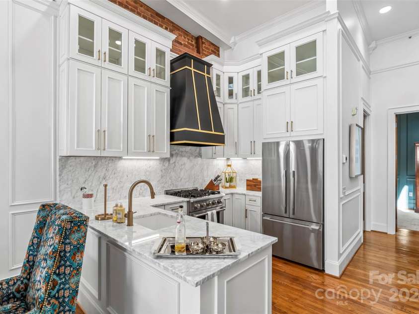 118 Union Street, Morganton, NC 28655.  MLS# CAR4193583, YatesRealty ID 9292. 