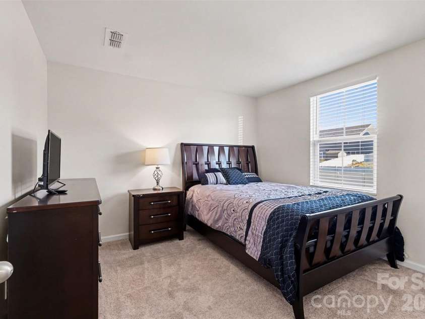 6832 Ludell Lane, Charlotte, NC 28215.  MLS# CAR4336216, YatesRealty ID 9292. 