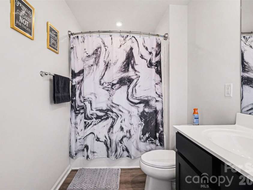 6832 Ludell Lane, Charlotte, NC 28215.  MLS# CAR4336216, YatesRealty ID 9292. 