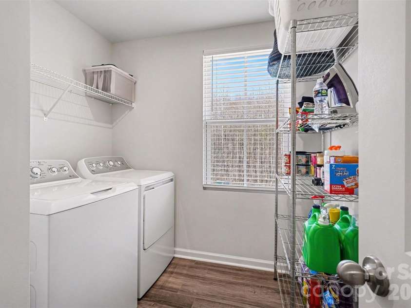 6832 Ludell Lane, Charlotte, NC 28215.  MLS# CAR4336216, YatesRealty ID 9292. 