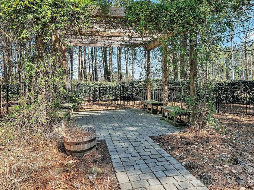 1156 Nixon Heights Lane, Denver, NC 28037.  MLS# CAR4359024, YatesRealty ID 9293. 