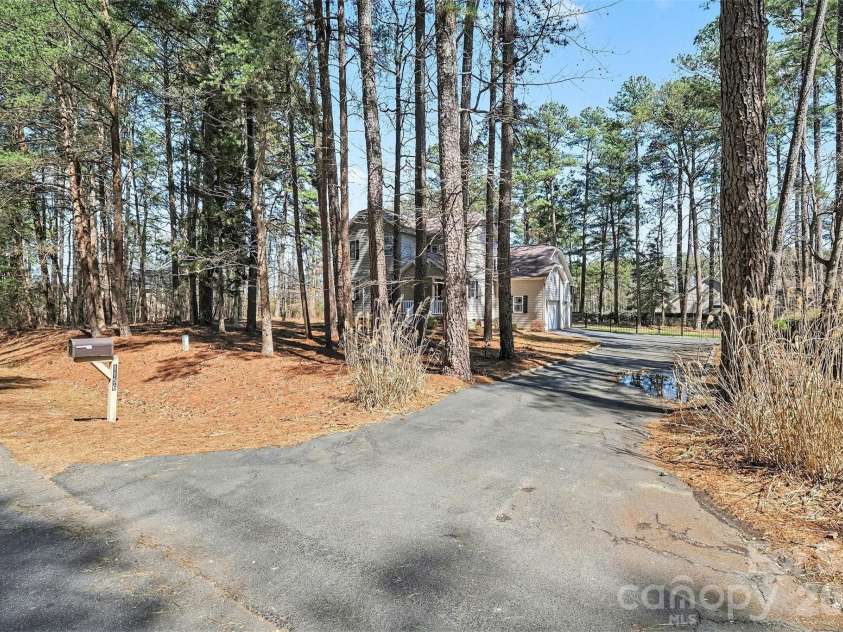 1156 Nixon Heights Lane, Denver, NC 28037.  MLS# CAR4359024, YatesRealty ID 9293. 