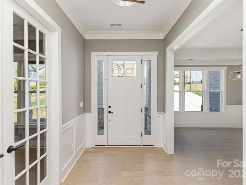 123 Farm Knoll Way, Mooresville, NC 28117.  MLS# CAR4239025, YatesRealty ID 9297. 
