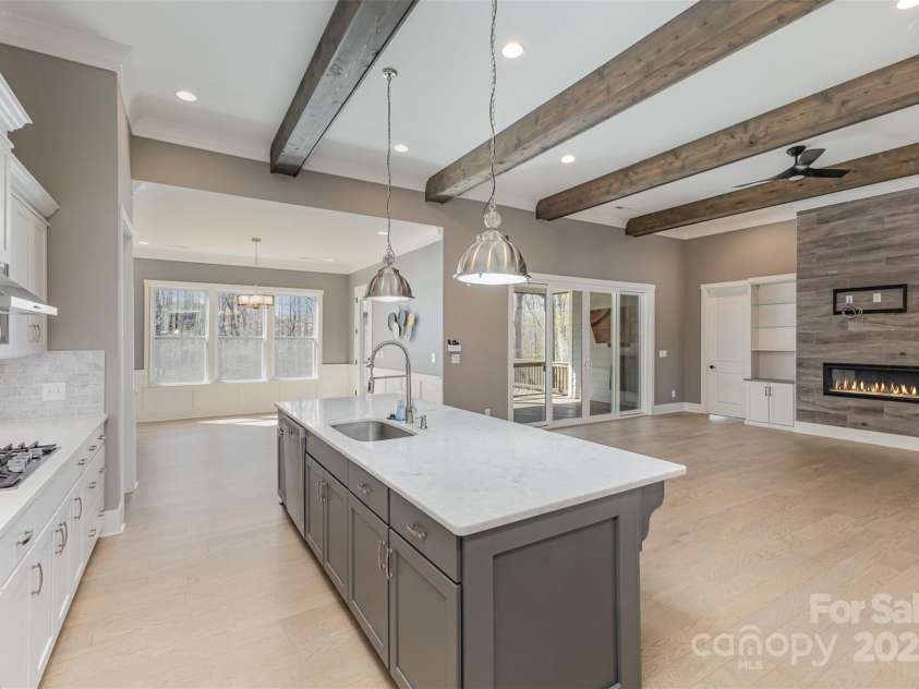 123 Farm Knoll Way, Mooresville, NC 28117.  MLS# CAR4239025, YatesRealty ID 9297. 