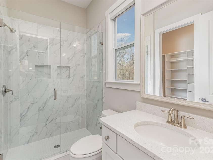123 Farm Knoll Way, Mooresville, NC 28117.  MLS# CAR4239025, YatesRealty ID 9297. 