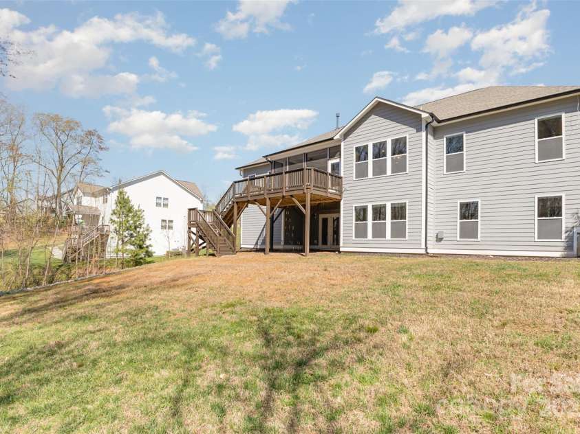 123 Farm Knoll Way, Mooresville, NC 28117.  MLS# CAR4239025, YatesRealty ID 9297. 