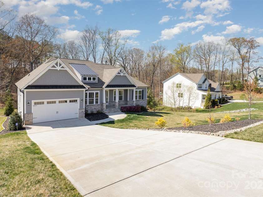123 Farm Knoll Way, Mooresville, NC 28117.  MLS# CAR4239025, YatesRealty ID 9297. 