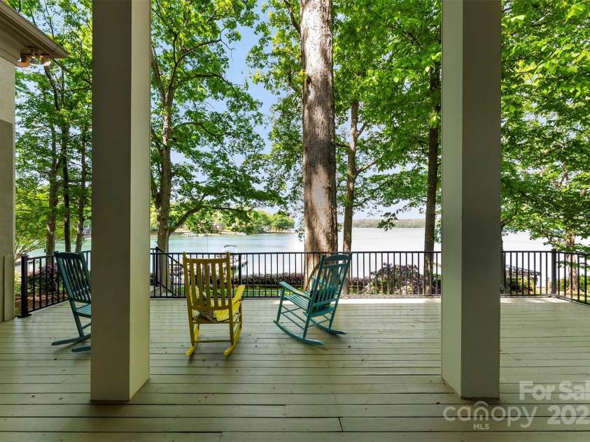 15838 Pineknoll Lane, Huntersville, NC 28078.  MLS# CAR4251643, YatesRealty ID 9298. Huge updated deck overlooking the lake