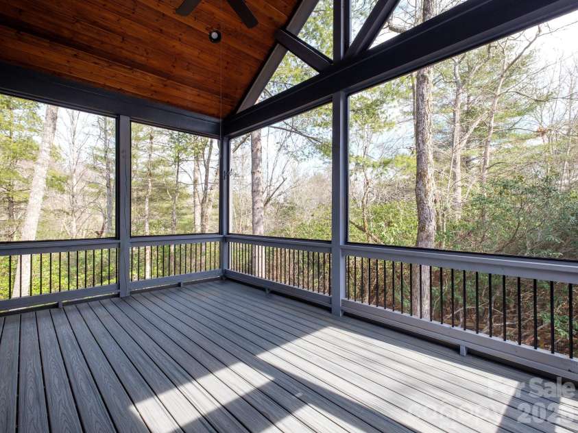 273 Ogana Court, Brevard, NC 28712.  MLS# CAR4345472, YatesRealty ID 9298. 