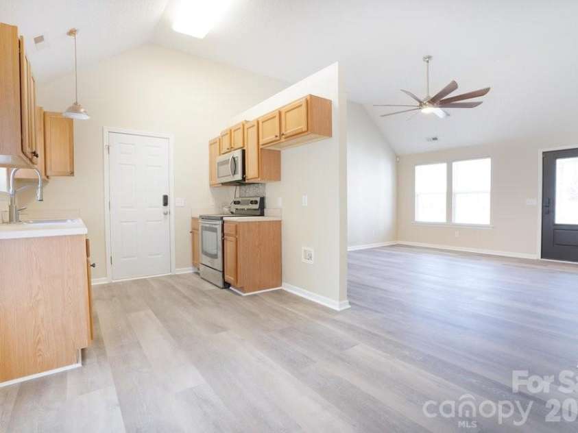 122 Addison Place, Troutman, NC 28166.  MLS# CAR4363617, YatesRealty ID 9299. 