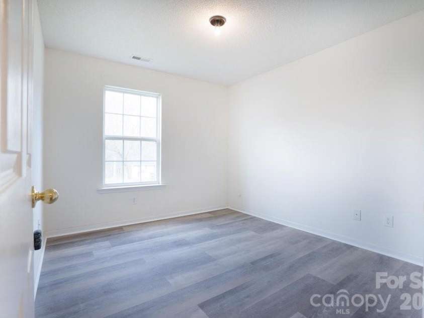 122 Addison Place, Troutman, NC 28166.  MLS# CAR4363617, YatesRealty ID 9299. 