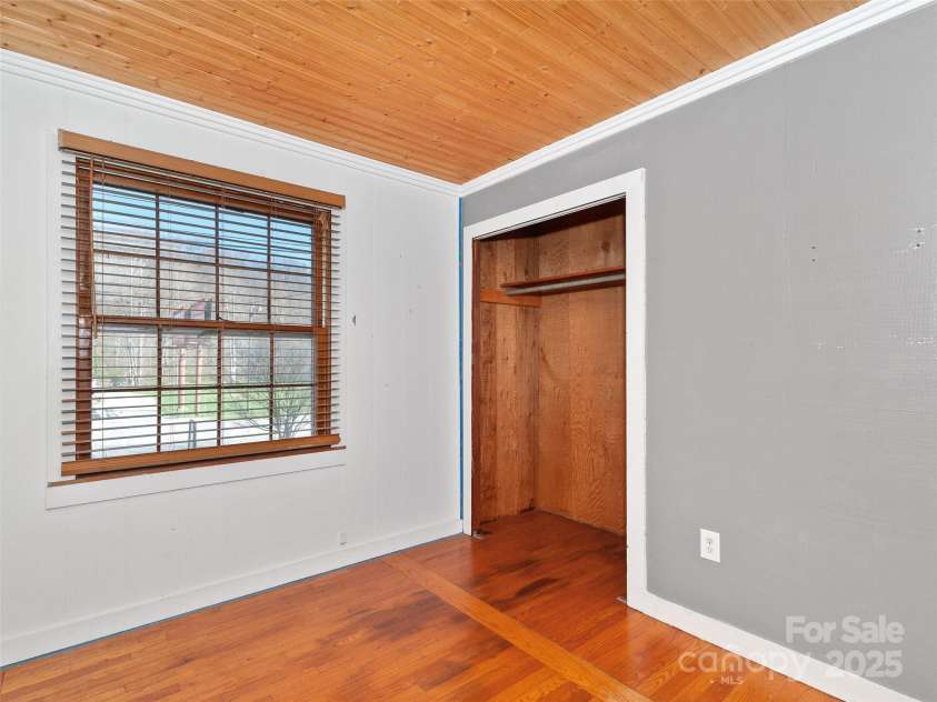 1361 Soco Road, Maggie Valley, NC 28751.  MLS# CAR4292151, YatesRealty ID 93. 