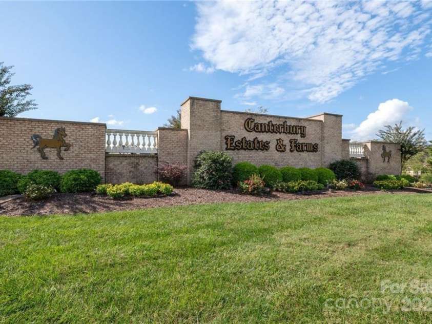 202 Canterbury Drive, North Wilkesboro, NC 28659.  MLS# CAR4310794, YatesRealty ID 93. 