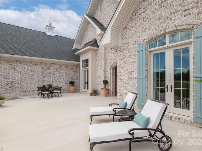 202 Canterbury Drive, North Wilkesboro, NC 28659.  MLS# CAR4310794, YatesRealty ID 93. 