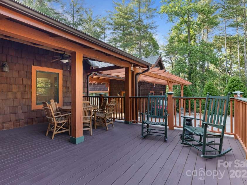 5626 Rocky Falls Lane, Lenoir, NC 28645.  MLS# CAR4266491, YatesRealty ID 930. 