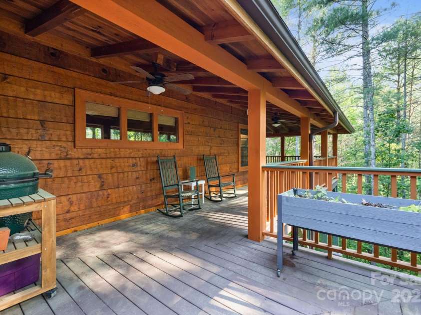 5626 Rocky Falls Lane, Lenoir, NC 28645.  MLS# CAR4266491, YatesRealty ID 930. 