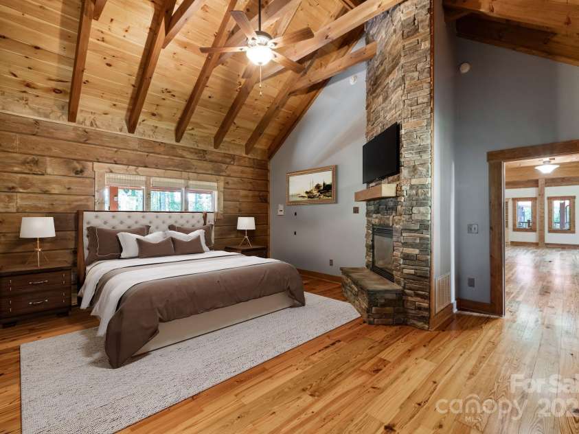 5626 Rocky Falls Lane, Lenoir, NC 28645.  MLS# CAR4266491, YatesRealty ID 930. 