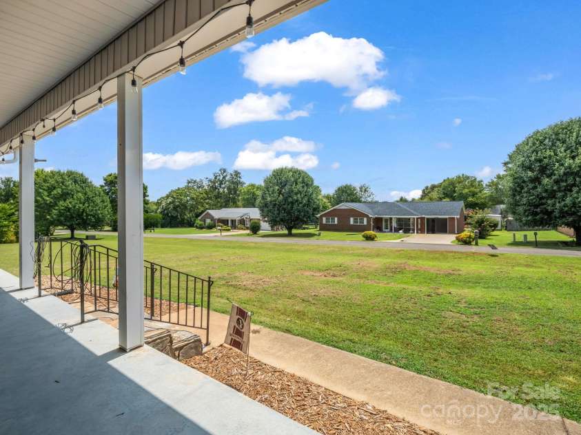 266 Asheland Drive, Ellenboro, NC 28040.  MLS# CAR4287038, YatesRealty ID 9300. 
