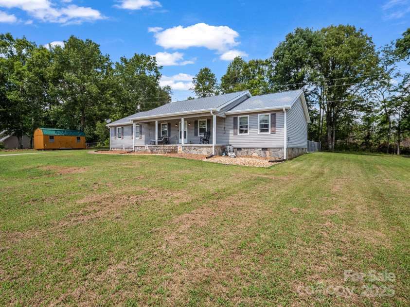 266 Asheland Drive, Ellenboro, NC 28040.  MLS# CAR4287038, YatesRealty ID 9300. 