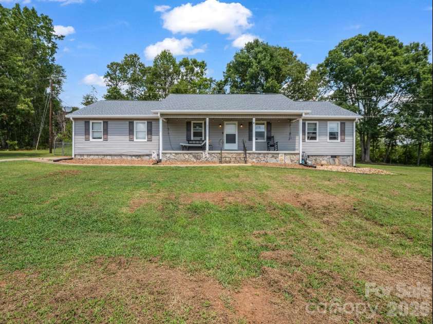 266 Asheland Drive, Ellenboro, NC 28040.  MLS# CAR4287038, YatesRealty ID 9300. 