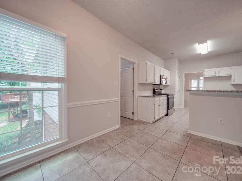 6232 Hickory Cove Lane, Charlotte, NC 28269.  MLS# CAR4151854, YatesRealty ID 9301. 