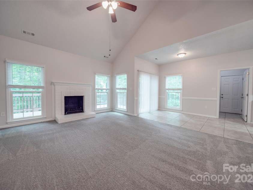 6232 Hickory Cove Lane, Charlotte, NC 28269.  MLS# CAR4151854, YatesRealty ID 9301. 