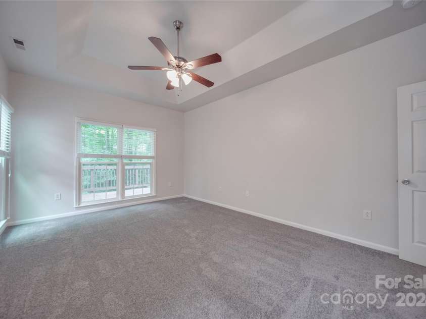 6232 Hickory Cove Lane, Charlotte, NC 28269.  MLS# CAR4151854, YatesRealty ID 9301. 