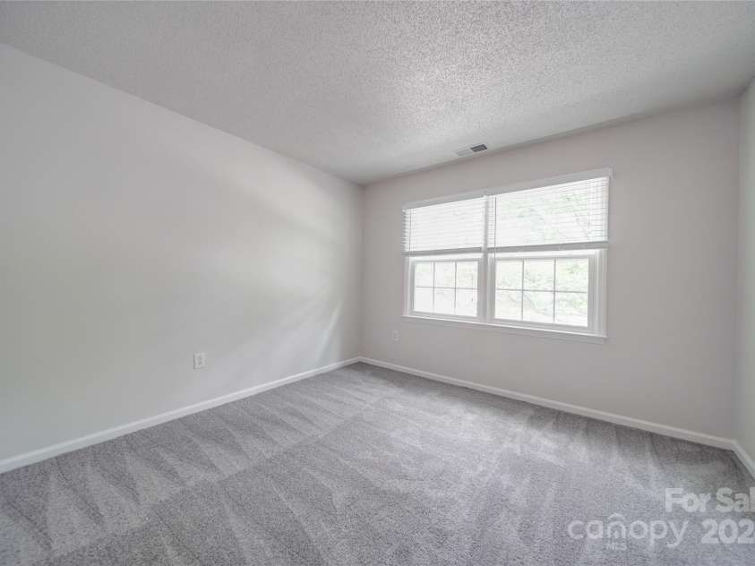 6232 Hickory Cove Lane, Charlotte, NC 28269.  MLS# CAR4151854, YatesRealty ID 9301. 