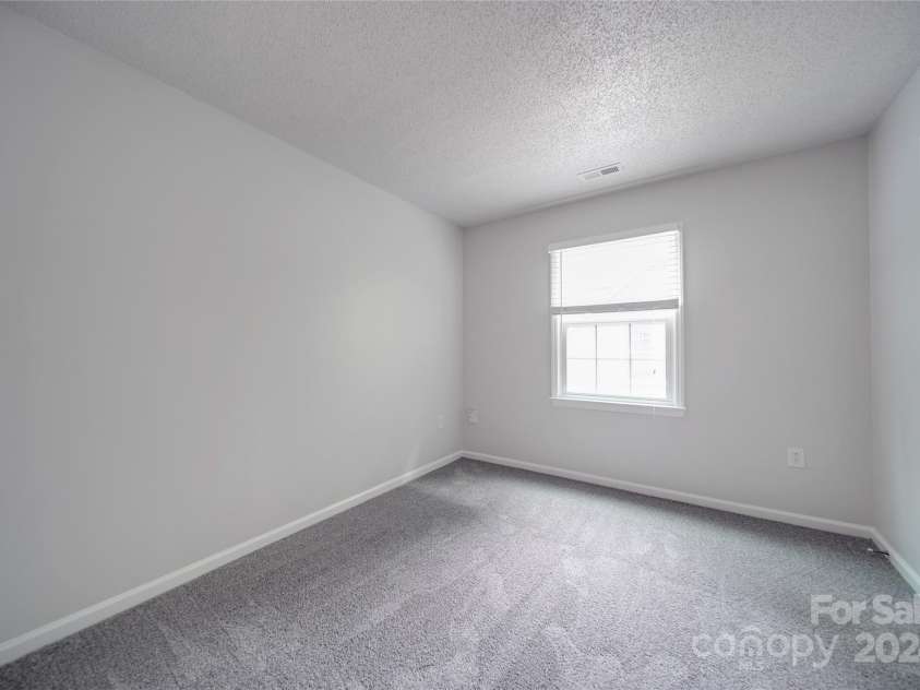 6232 Hickory Cove Lane, Charlotte, NC 28269.  MLS# CAR4151854, YatesRealty ID 9301. 