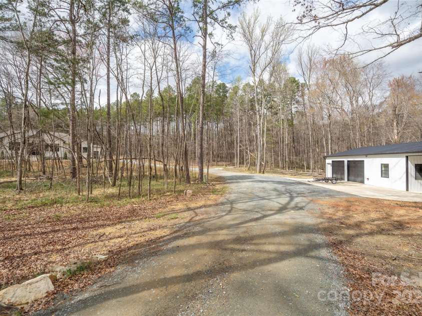1208 Union Road, Matthews, NC 28104.  MLS# CAR4238047, YatesRealty ID 9302. 