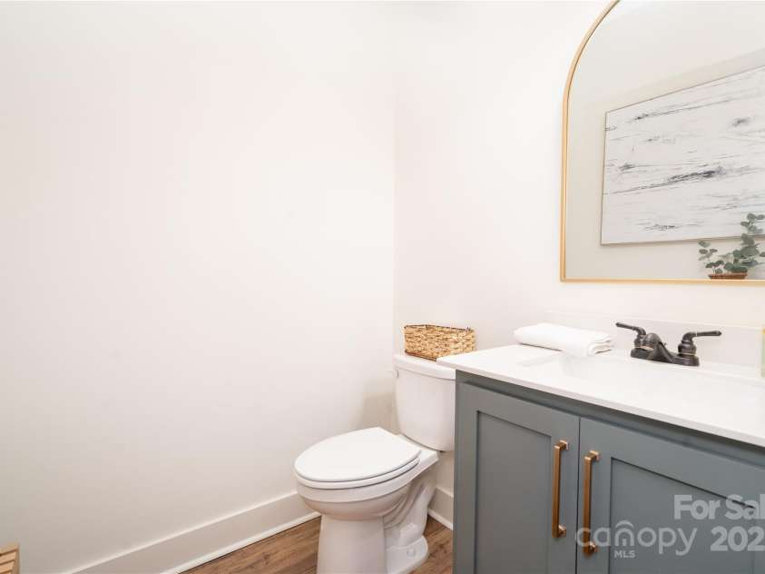 1208 Union Road, Matthews, NC 28104.  MLS# CAR4238047, YatesRealty ID 9302. 