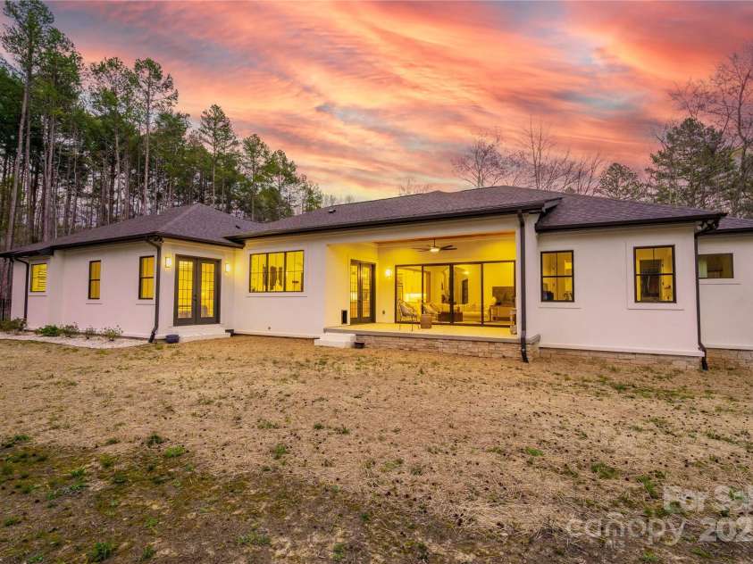 1208 Union Road, Matthews, NC 28104.  MLS# CAR4238047, YatesRealty ID 9302. 