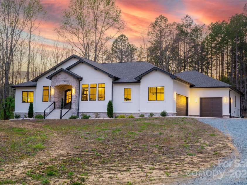 1208 Union Road, Matthews, NC 28104.  MLS# CAR4238047, YatesRealty ID 9302. 